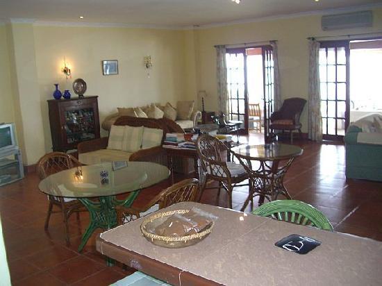 Las Flores Beachside Hotel Catmon Екстер'єр фото