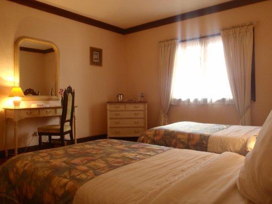 Las Flores Beachside Hotel Catmon Екстер'єр фото